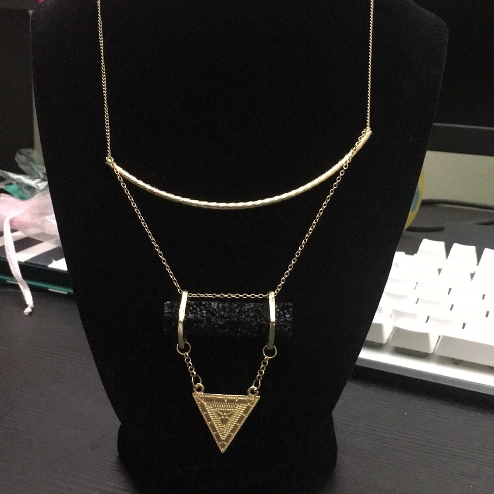 Bracelet and necklace set